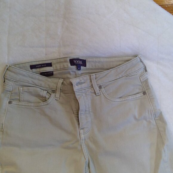 NYDJ Sheri Slim Jean - size 4 - Picture 3 of 4